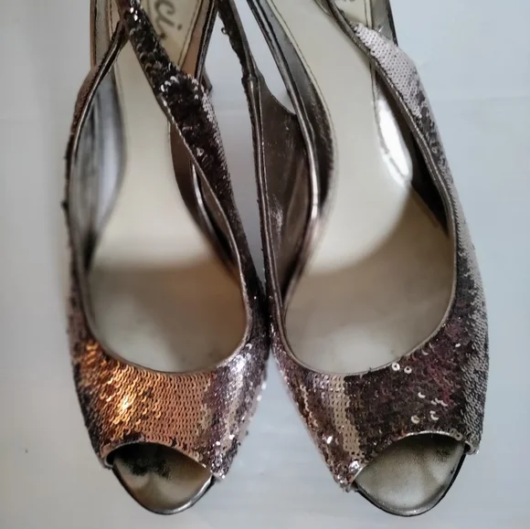 Gucci Sequin Open Toe Silver Hardware Pumps Sandals Size 9/5 US Women Authentic - Picture 8 of 8